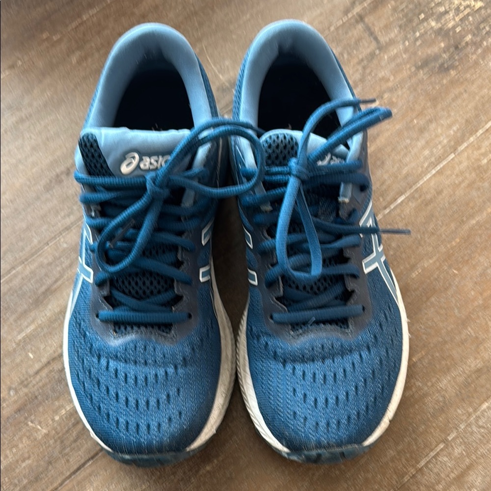 Asics Blue Sneakers with Mesh Upper and White Midsole - Womens 8.5